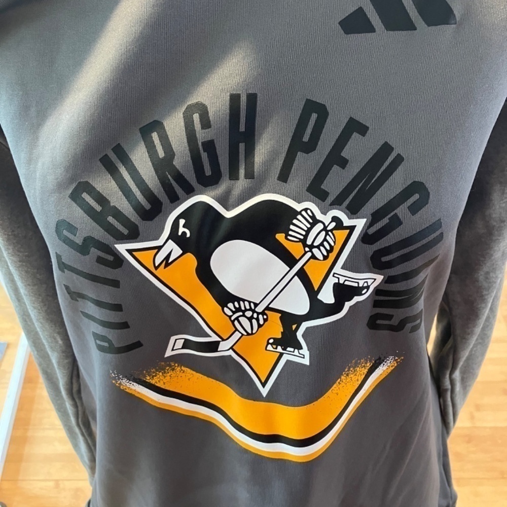 NWOT Pitttsburgh Penguins two tone gray Adidas sweatshirt size large - Picture 2 of 4